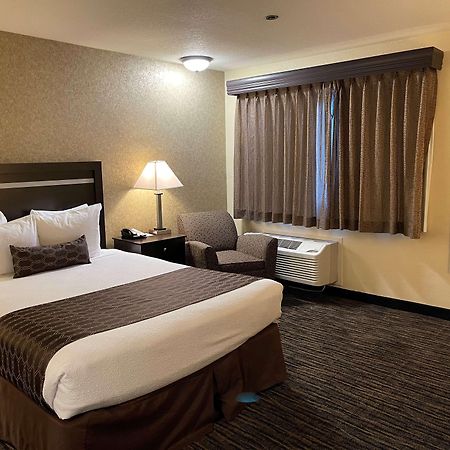 Best Western Plus Pleasanton Inn Zewnętrze zdjęcie